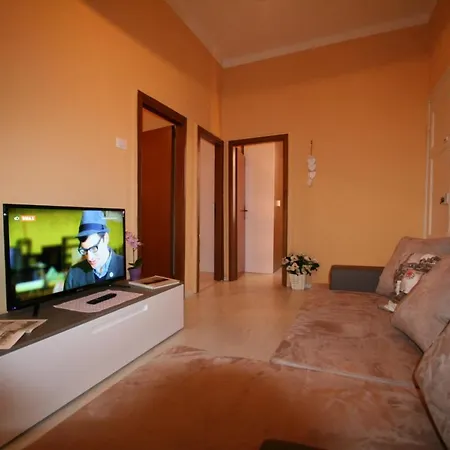Appartamento Giara Cozy Lucca